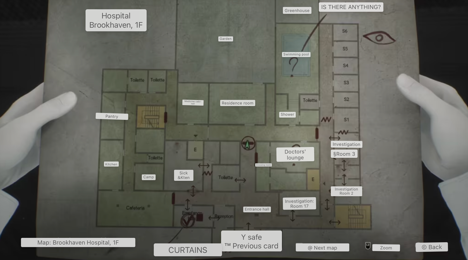 La porta del cortile si trova al centro della mappa del livello 1.